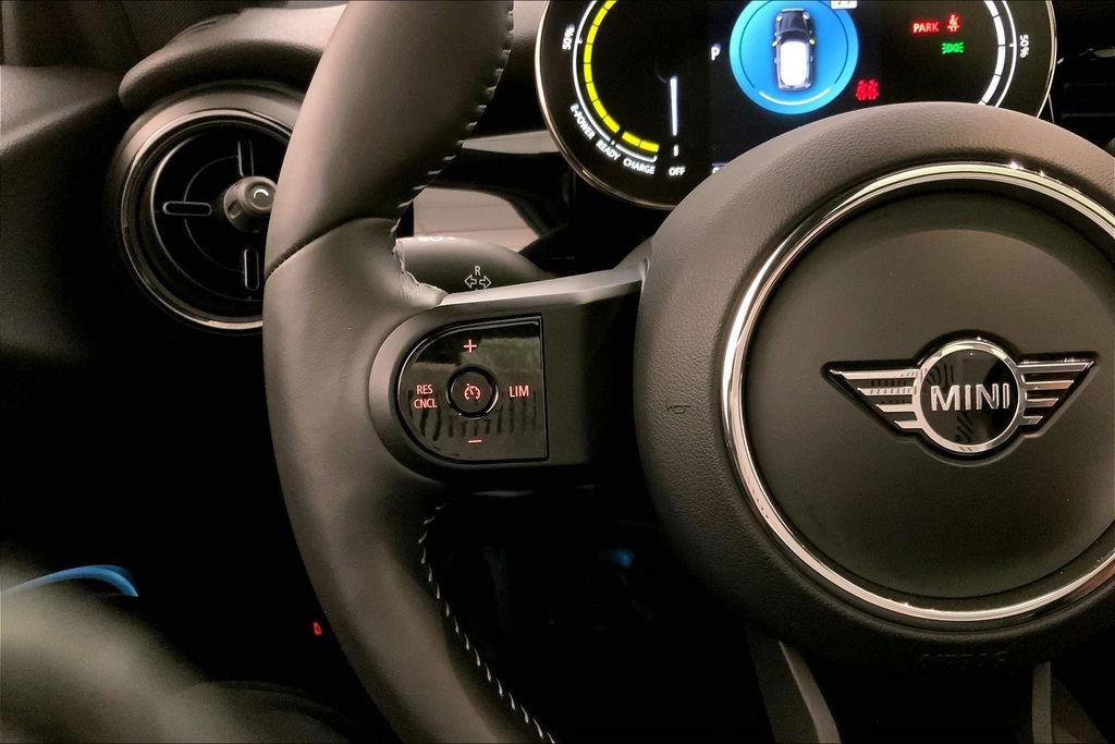 Certified 2023 MINI Cooper SE FWD image 18
