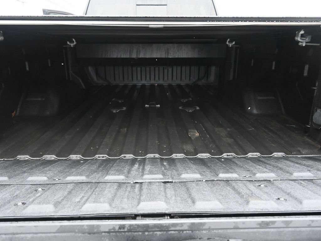 Used 2023 GMC Sierra 3500 AT4 w/ AT4 Premium Plus Package image 23