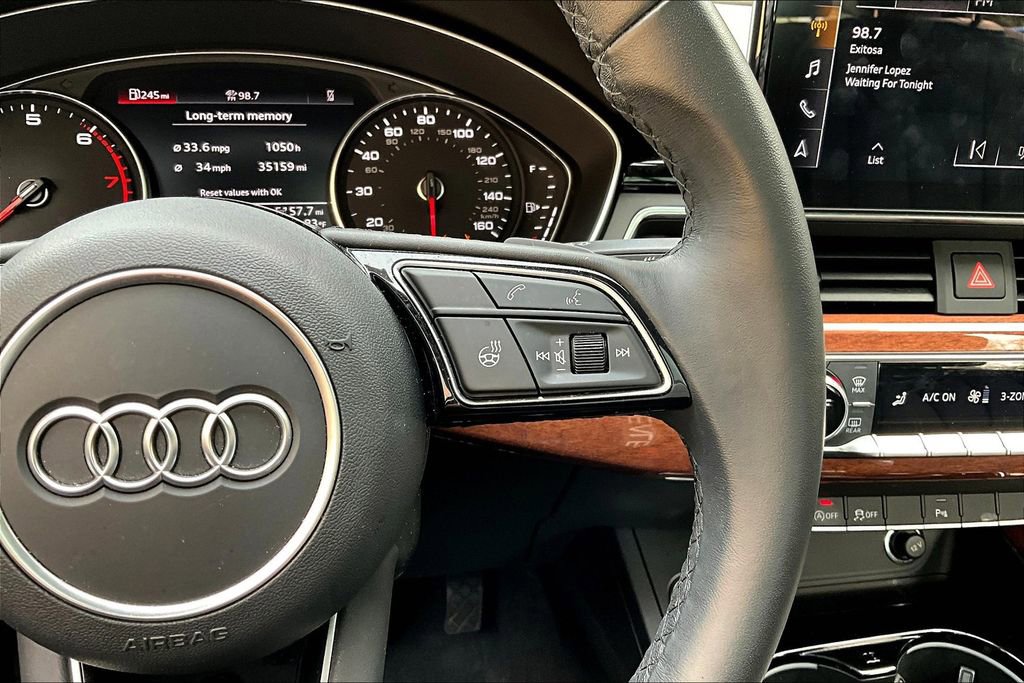 Used 2023 Audi A4 2.0T Premium w/ Convenience Package image 11