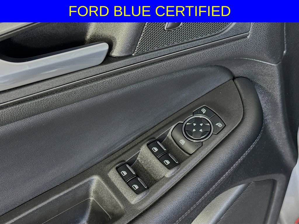 Used 2023 Ford Edge SE image 17