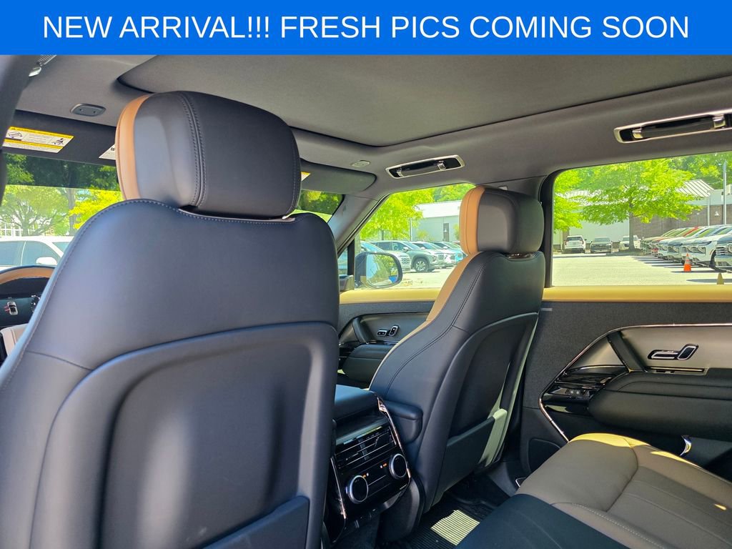 Used 2025 Land Rover Range Rover Sport Dynamic SE image 15