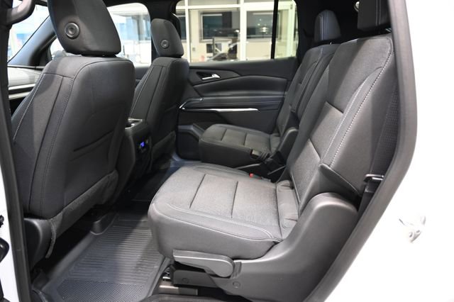 New 2026 Chevrolet Traverse LT w/ Sun and Wheel Package image 11