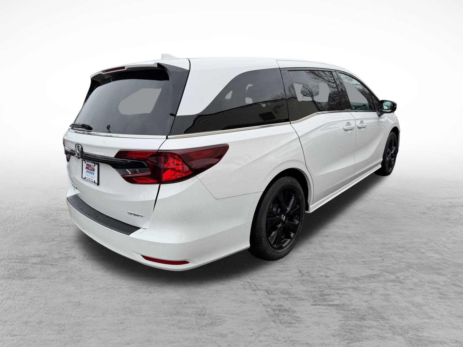 Certified 2023 Honda Odyssey Sport image 6