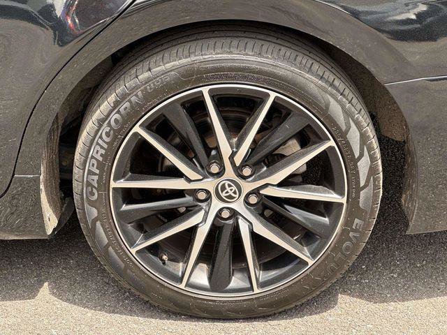 Used 2024 Toyota Camry SE w/ Convenience Package FWD image 9