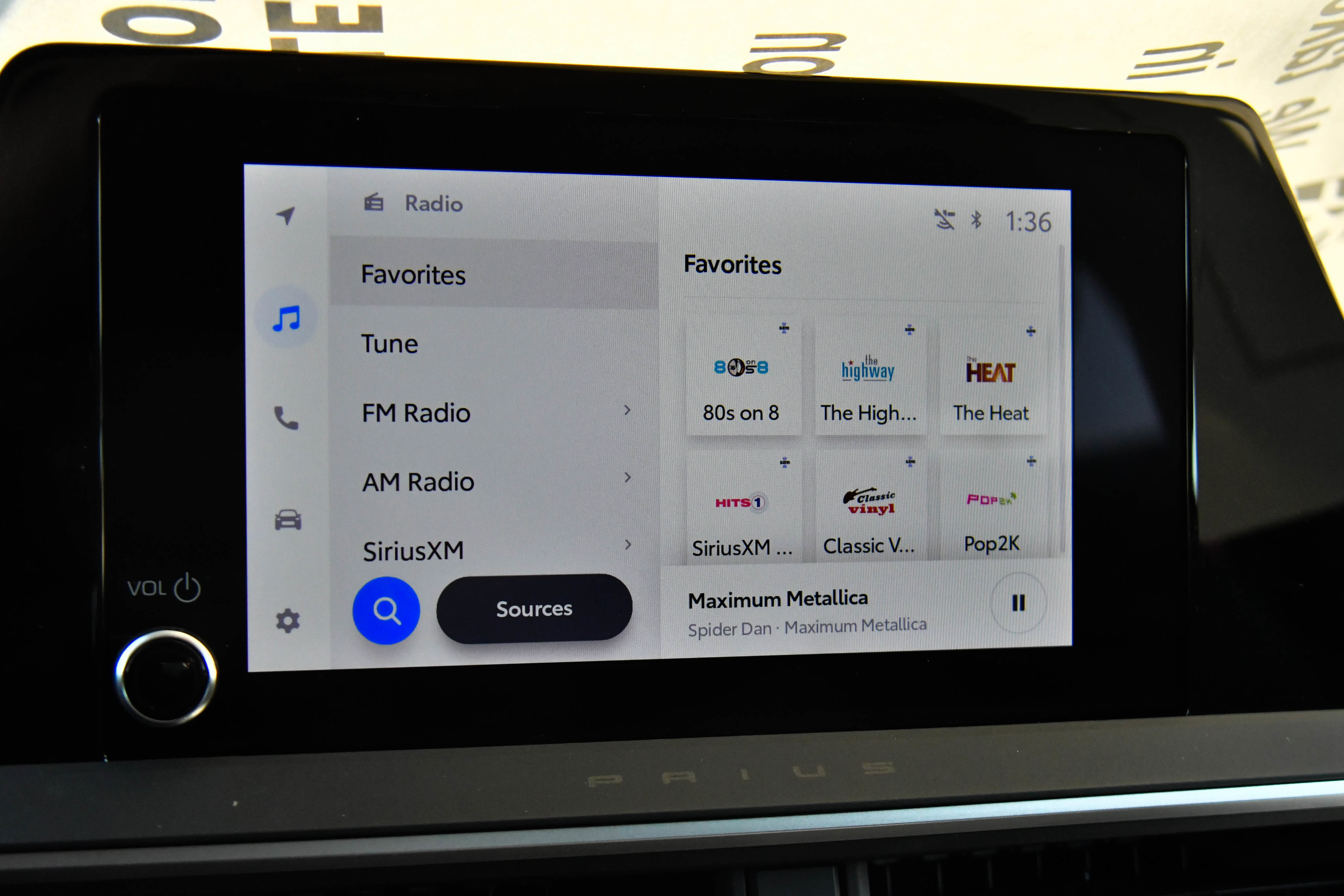 Used 2025 Toyota Prius LE image 21