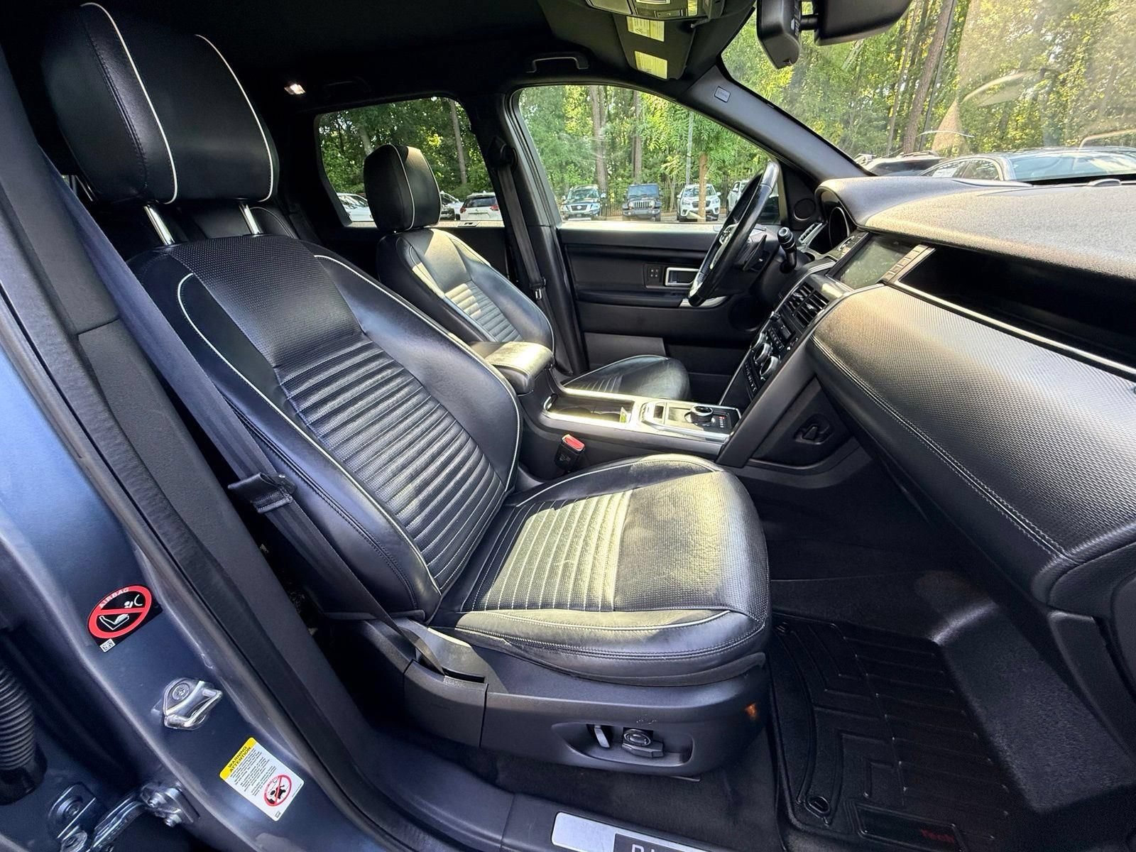 Used 2018 Land Rover Discovery Sport HSE Luxury AWD/4WD image 27
