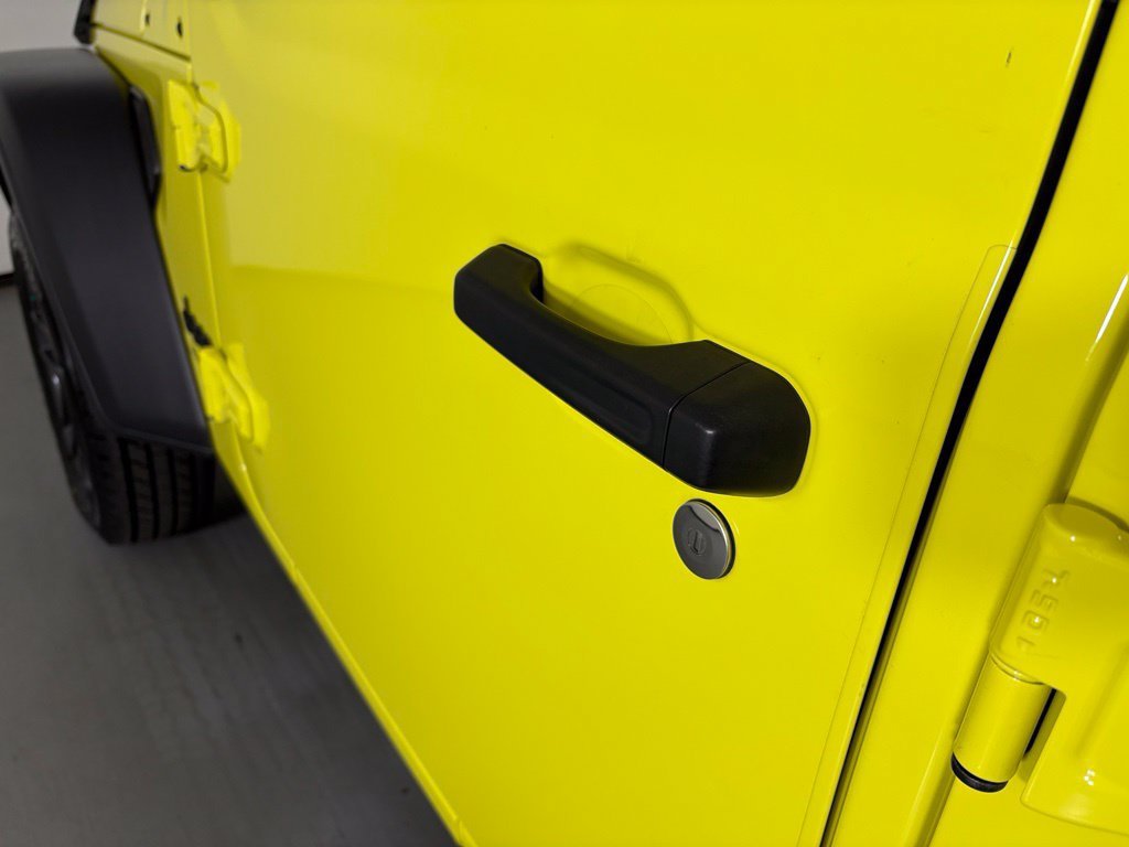 Used 2024 Jeep Wrangler Unlimited Sport AWD/4WD image 11