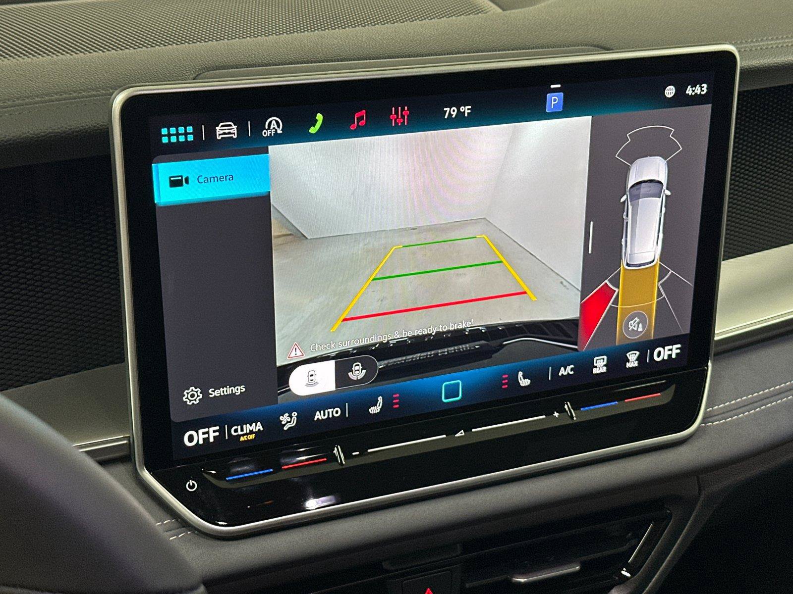 New 2026 Volkswagen Tiguan SE R-Line AWD/4WD image 18