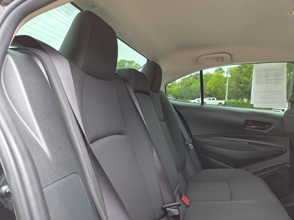 Used 2023 Toyota Corolla LE FWD image 19