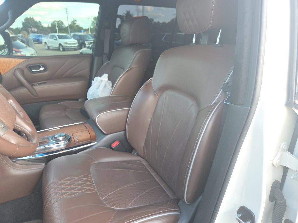 Used 2017 INFINITI QX80 Limited w/ All Season Package AWD/4WD image 13