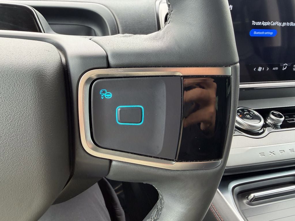 Certified 2025 Ford Expedition Active AWD/4WD image 29