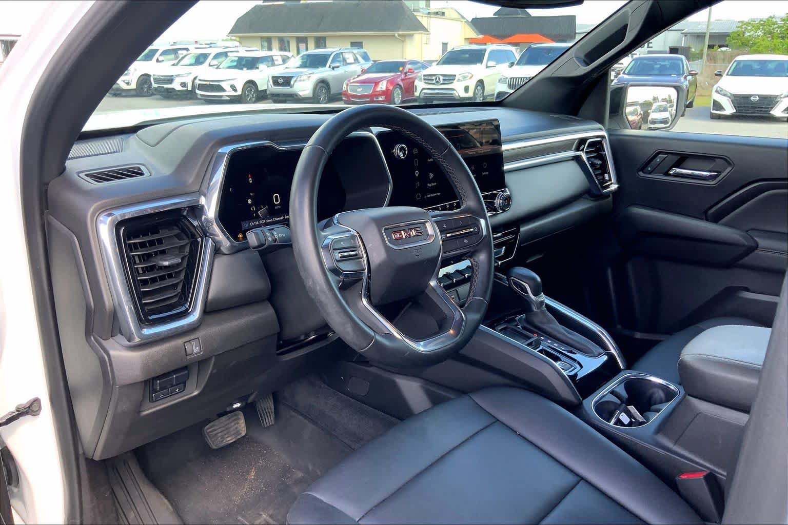 Used 2023 GMC Canyon Elevation w/ Elevation Premium Package RWD image 17