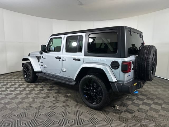 Used 2023 Jeep Wrangler Unlimited Sahara w/ Cold Weather Group image 5