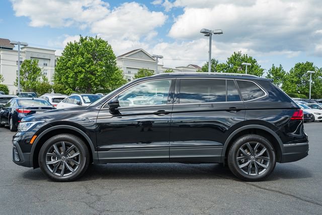 Used 2022 Volkswagen Tiguan SE FWD image 4