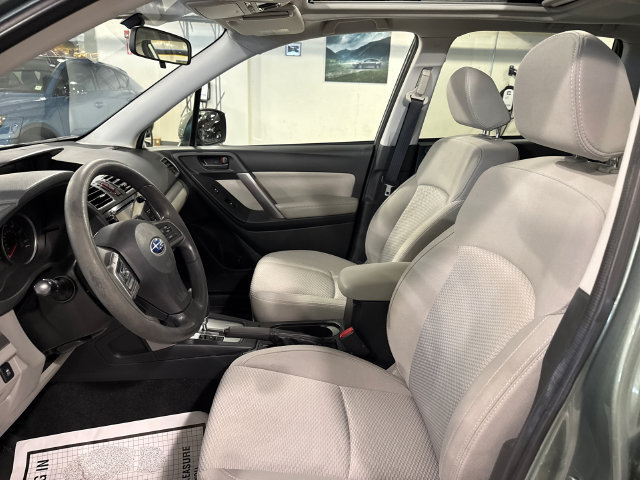 Used 2016 Subaru Forester 2.5i Premium w/ All-Weather Package AWD/4WD image 10