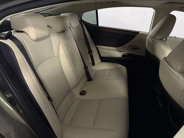 Used 2024 Lexus ES 350 w/ Premium Package image 17