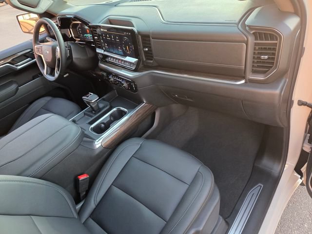 Used 2026 Chevrolet Silverado 1500 RST w/ Dark Appearance Package AWD/4WD image 16