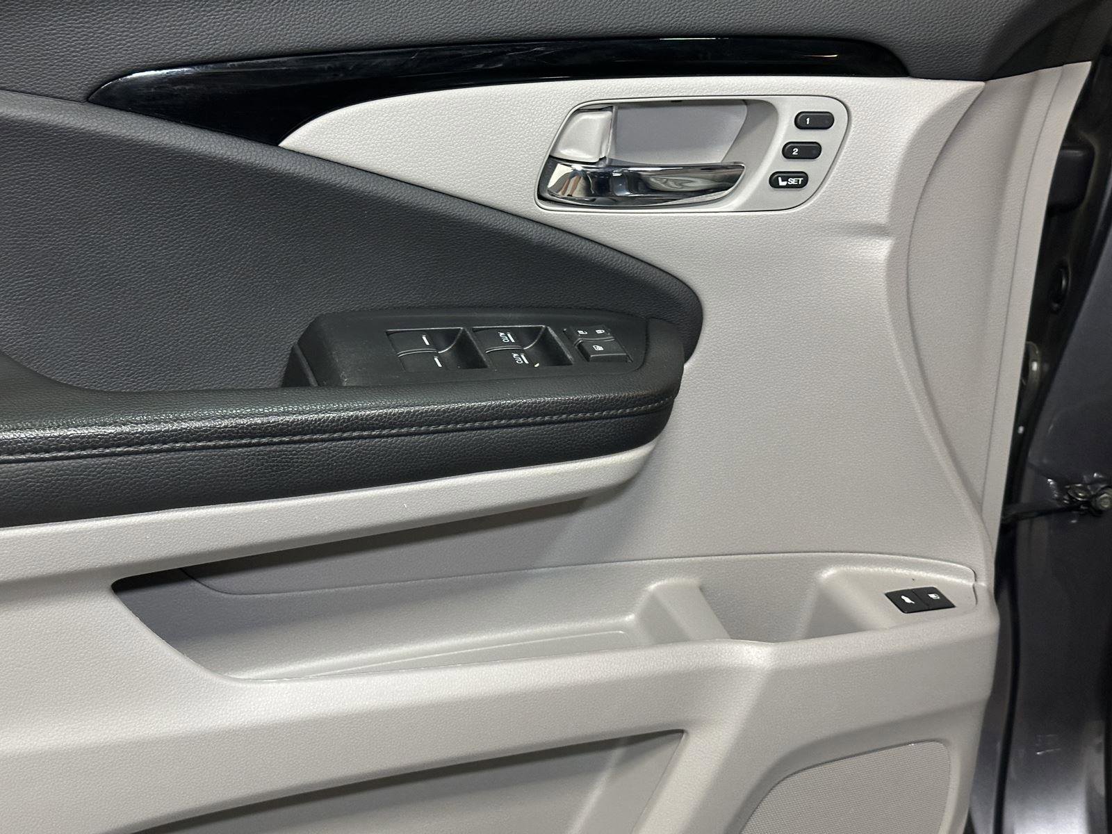 Used 2021 Honda Pilot Touring image 21