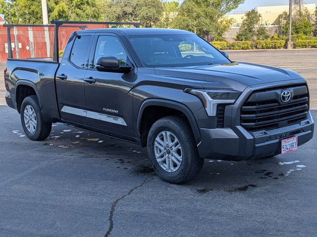 Used 2023 Toyota Tundra SR5 w/ SR5 Premium Package AWD/4WD video 3