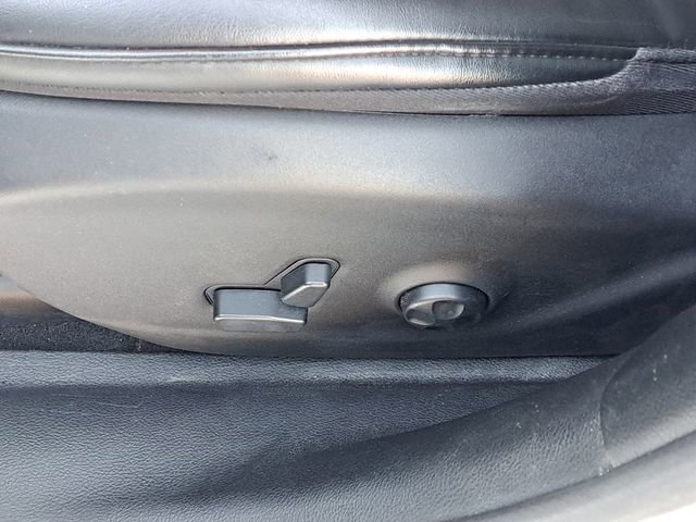 Used 2020 Jeep Cherokee Latitude Plus w/ Cold Weather Group image 7