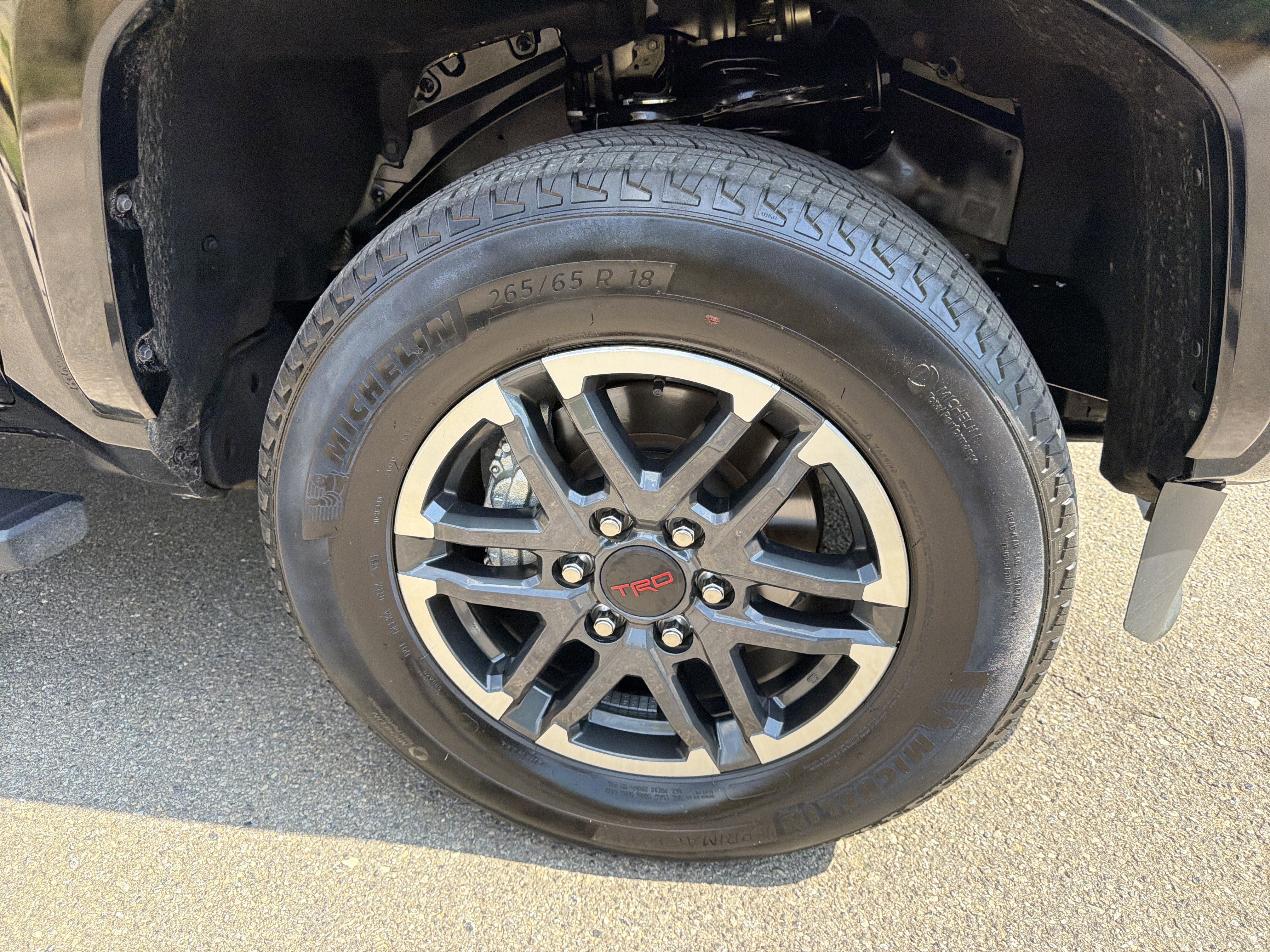 Used 2025 Toyota Tacoma TRD Sport AWD/4WD image 12