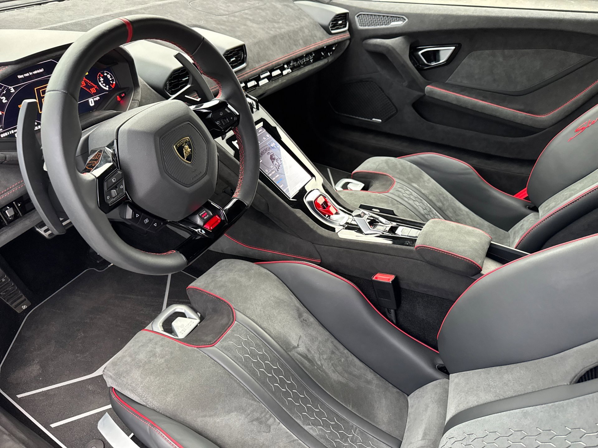 Used 2024 Lamborghini Huracan Sterrato image 12