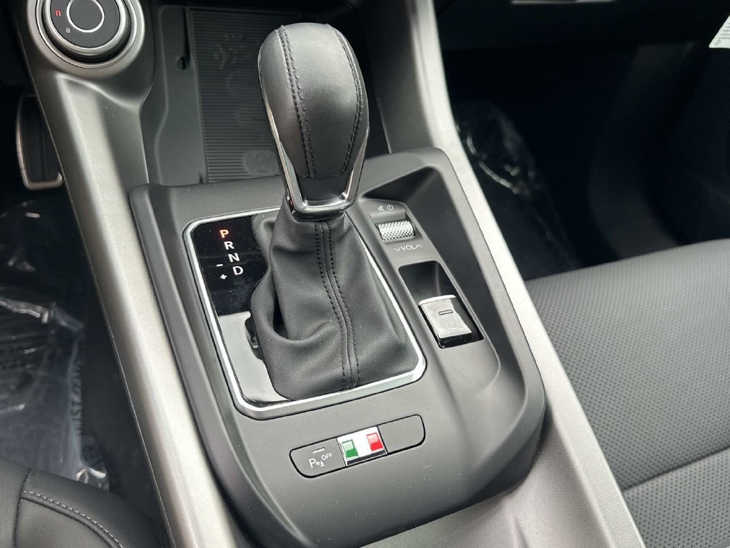 New 2025 Alfa Romeo Tonale w/ Premium Package AWD/4WD image 22