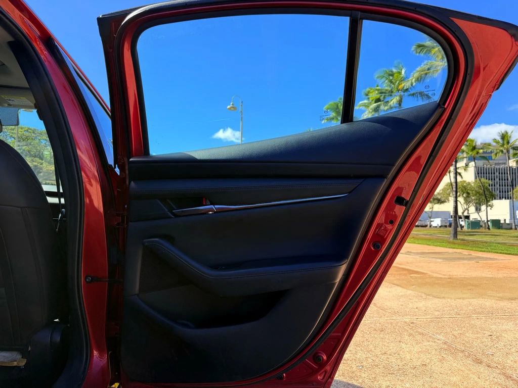 Used 2021 MAZDA MAZDA3 s image 16