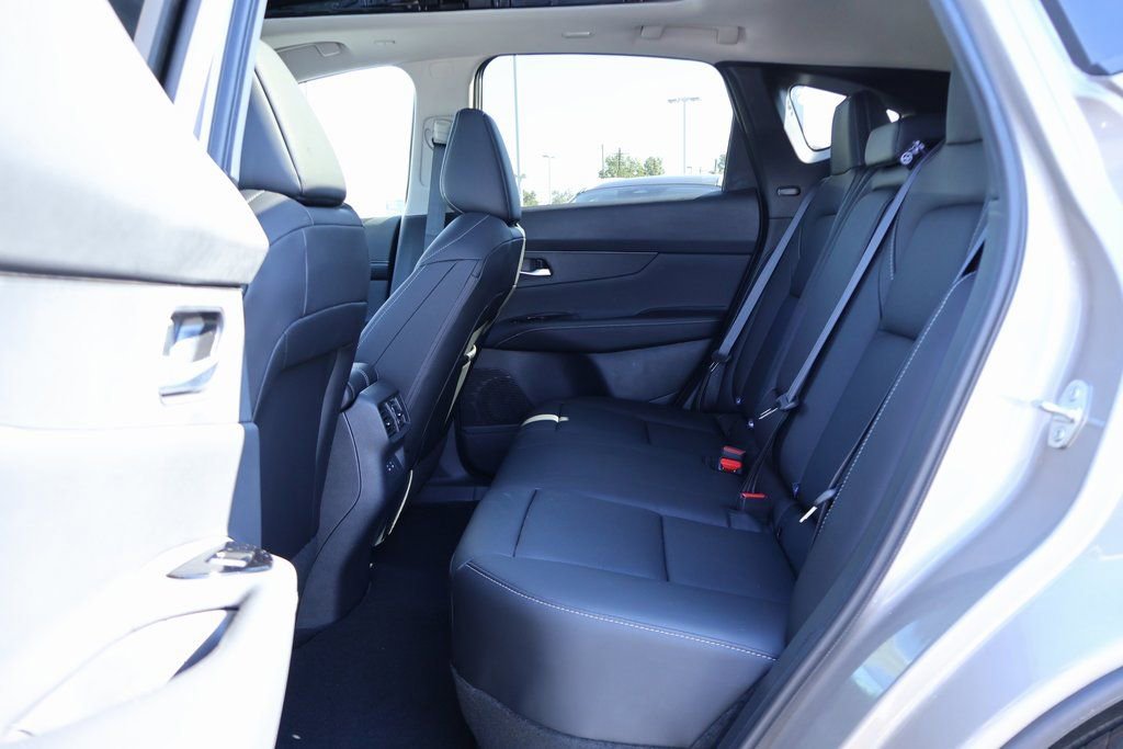 New 2026 Nissan Murano SL image 8