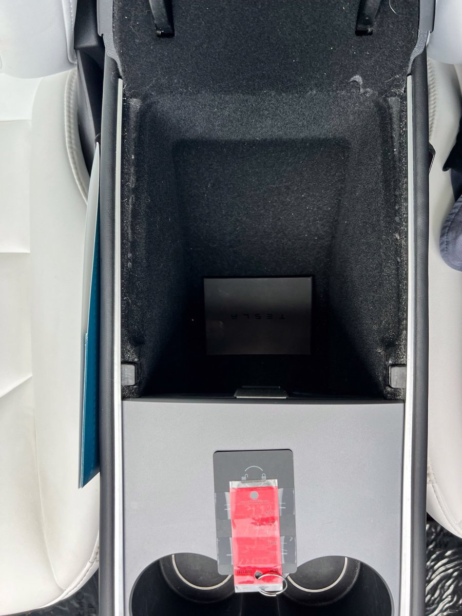 Used 2025 Tesla Model Y Long Range RWD image 48