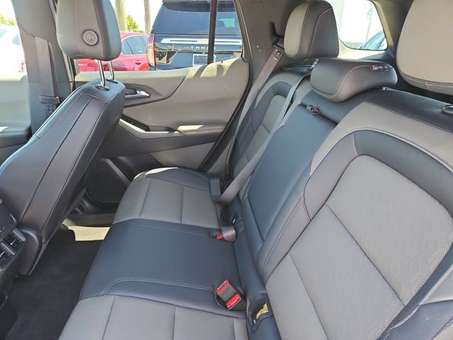 Used 2025 Chevrolet Equinox LT w/ Convenience Package II FWD image 12