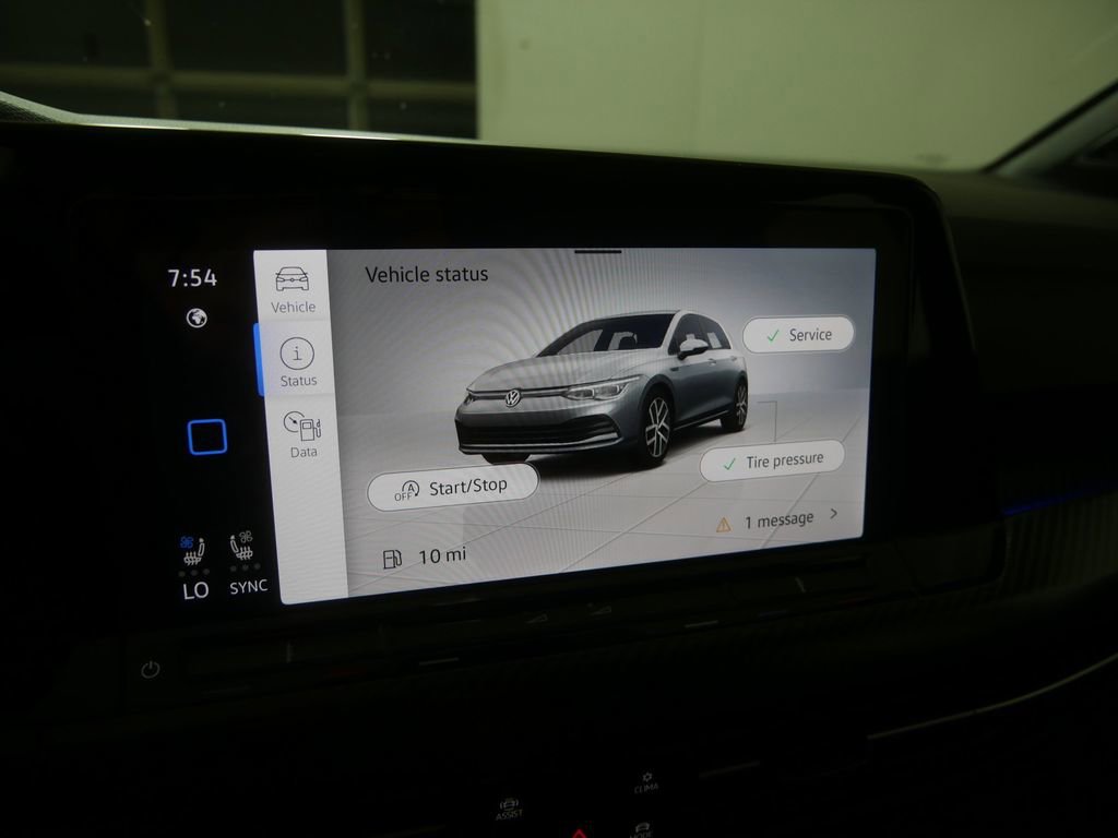 Used 2024 Volkswagen Golf R AWD/4WD image 31