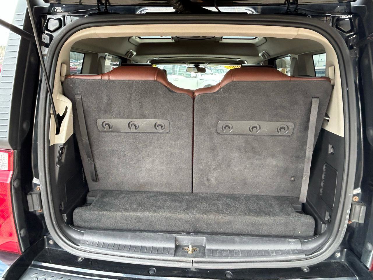 Used 2008 Jeep Commander Limited w/ Trailer Tow Group IV image 17