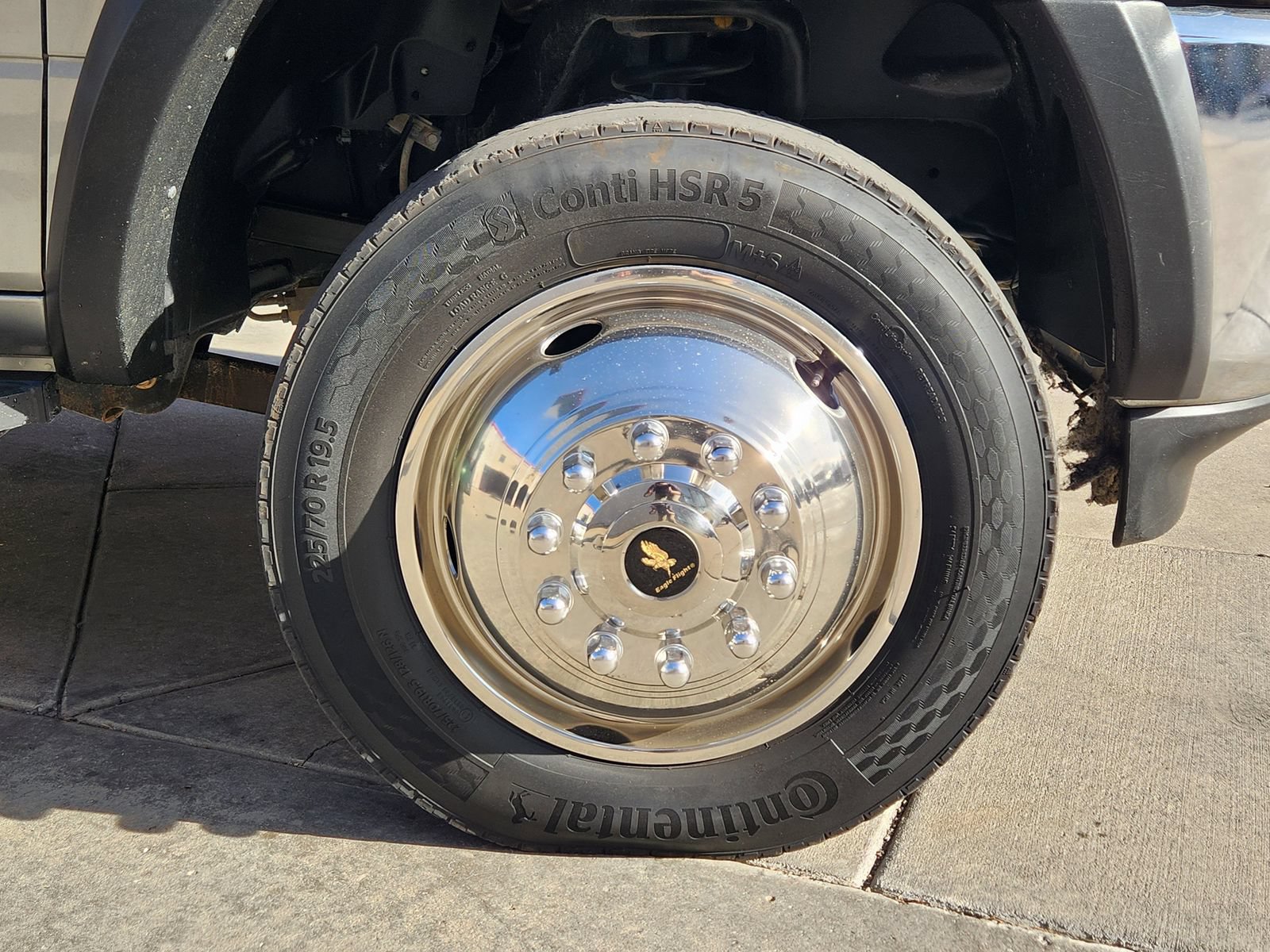 Used 2022 RAM 5500 Tradesman w/ Chrome Appearance Group AWD/4WD image 12