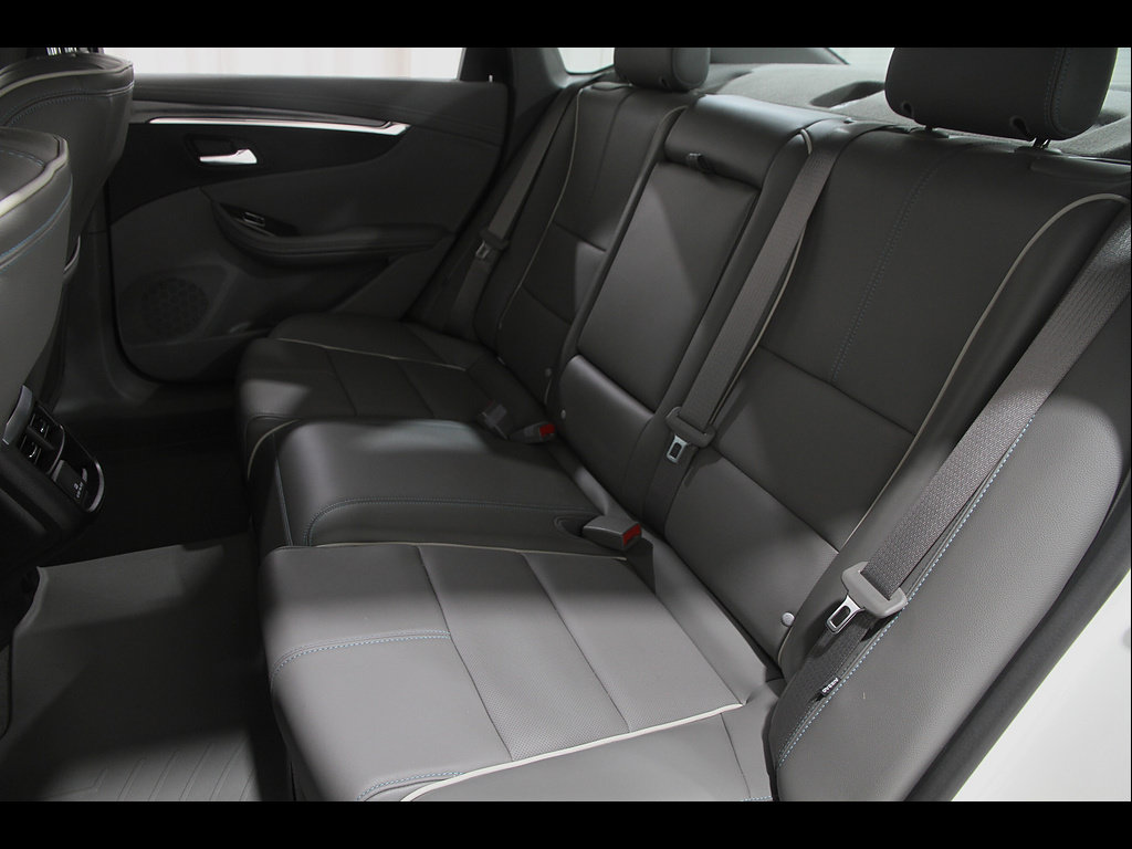 Used 2014 Chevrolet Impala LTZ FWD image 19