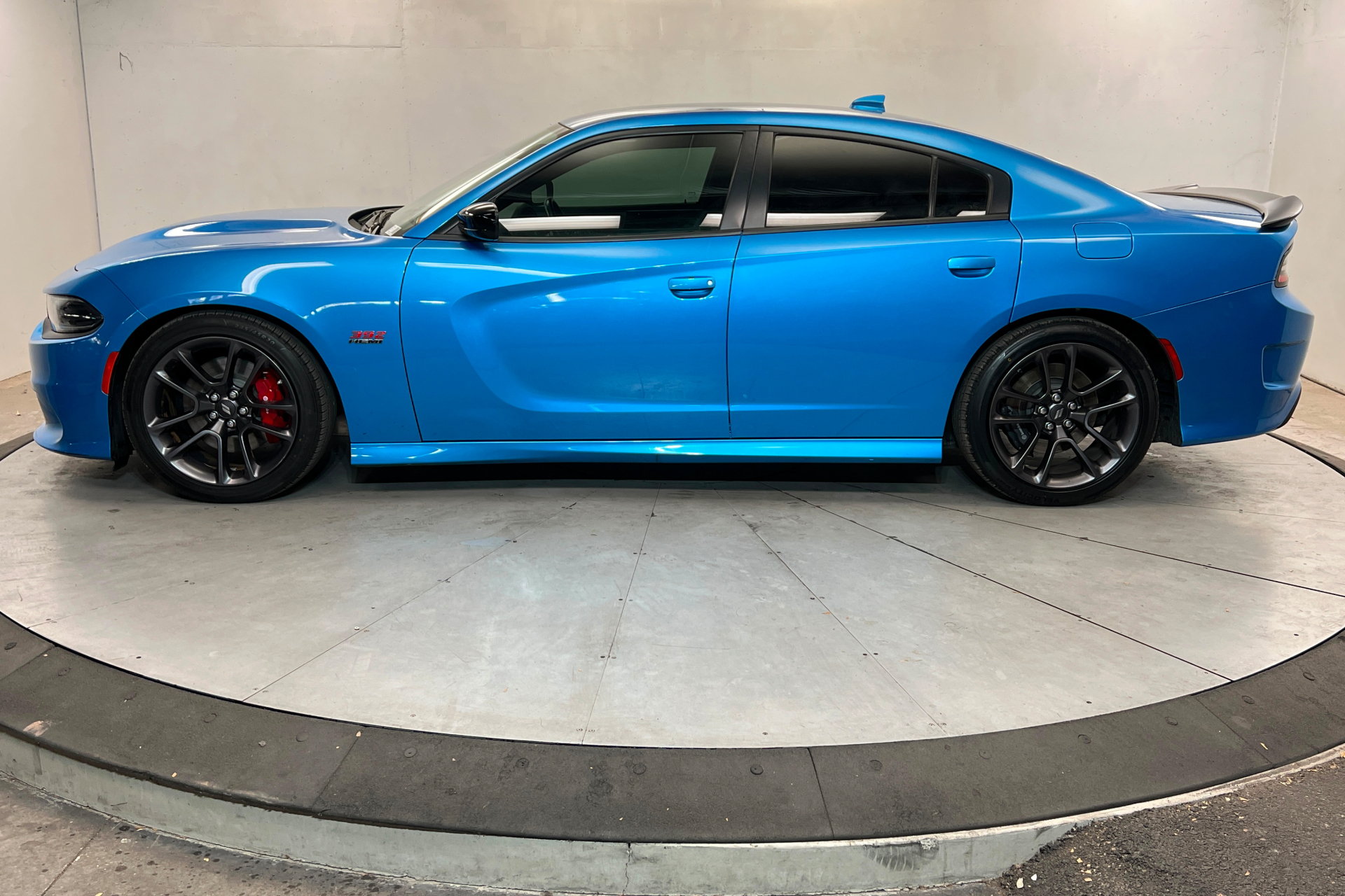 Used 2023 Dodge Charger Scat Pack w/ Plus Group RWD image 2