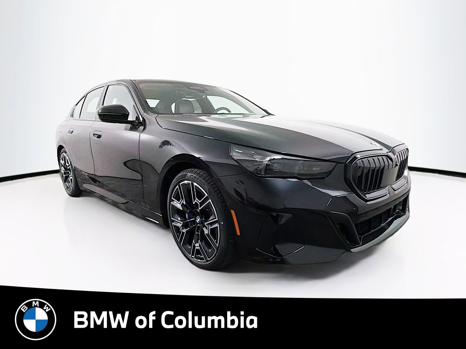 New 2027 BMW 550e xDrive AWD/4WD image 1
