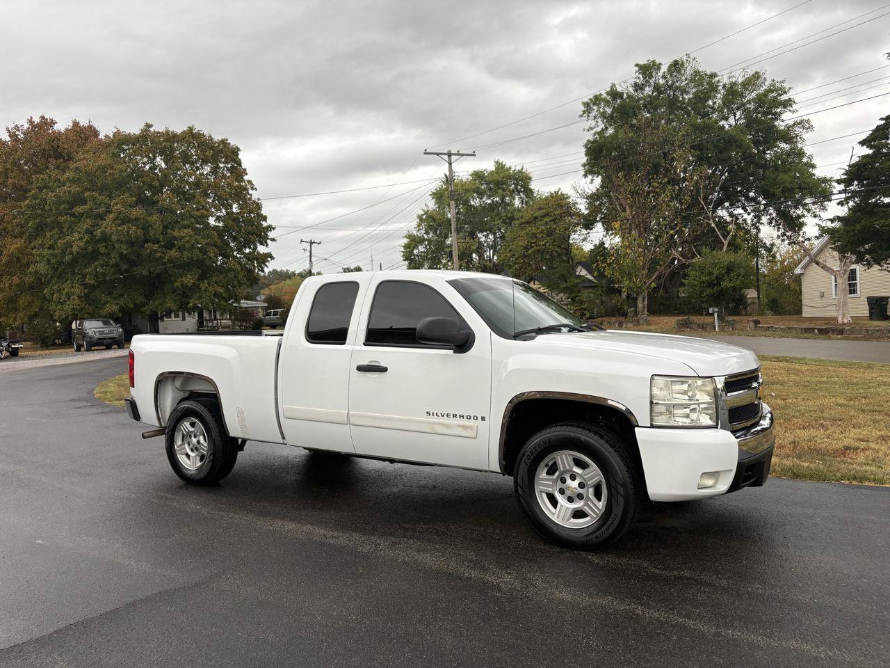 Used 2007 Chevrolet Silverado 1500 LT w/ Safety Package RWD image 22