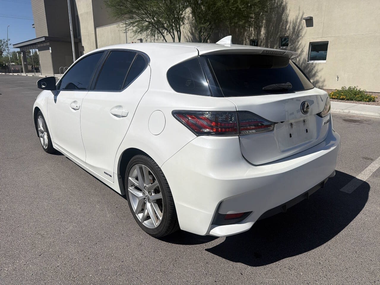 Used 2014 Lexus CT 200h FWD image 8