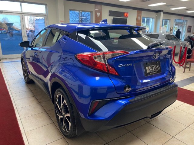 Used 2020 Toyota C-HR XLE image 5