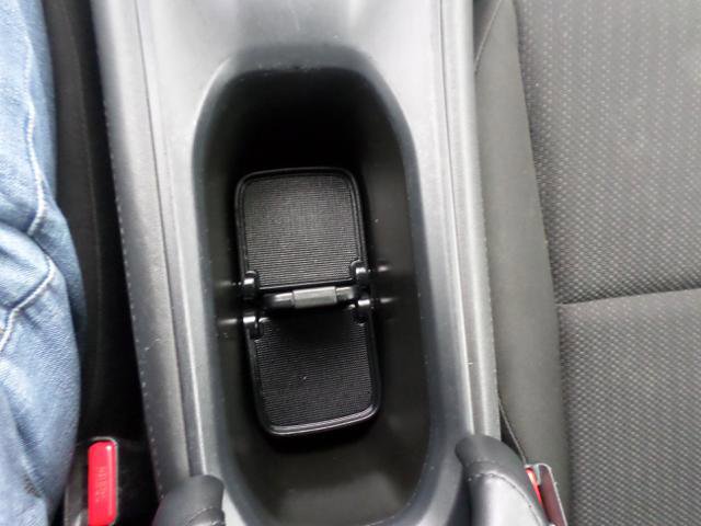 Used 2017 Honda HR-V LX image 28