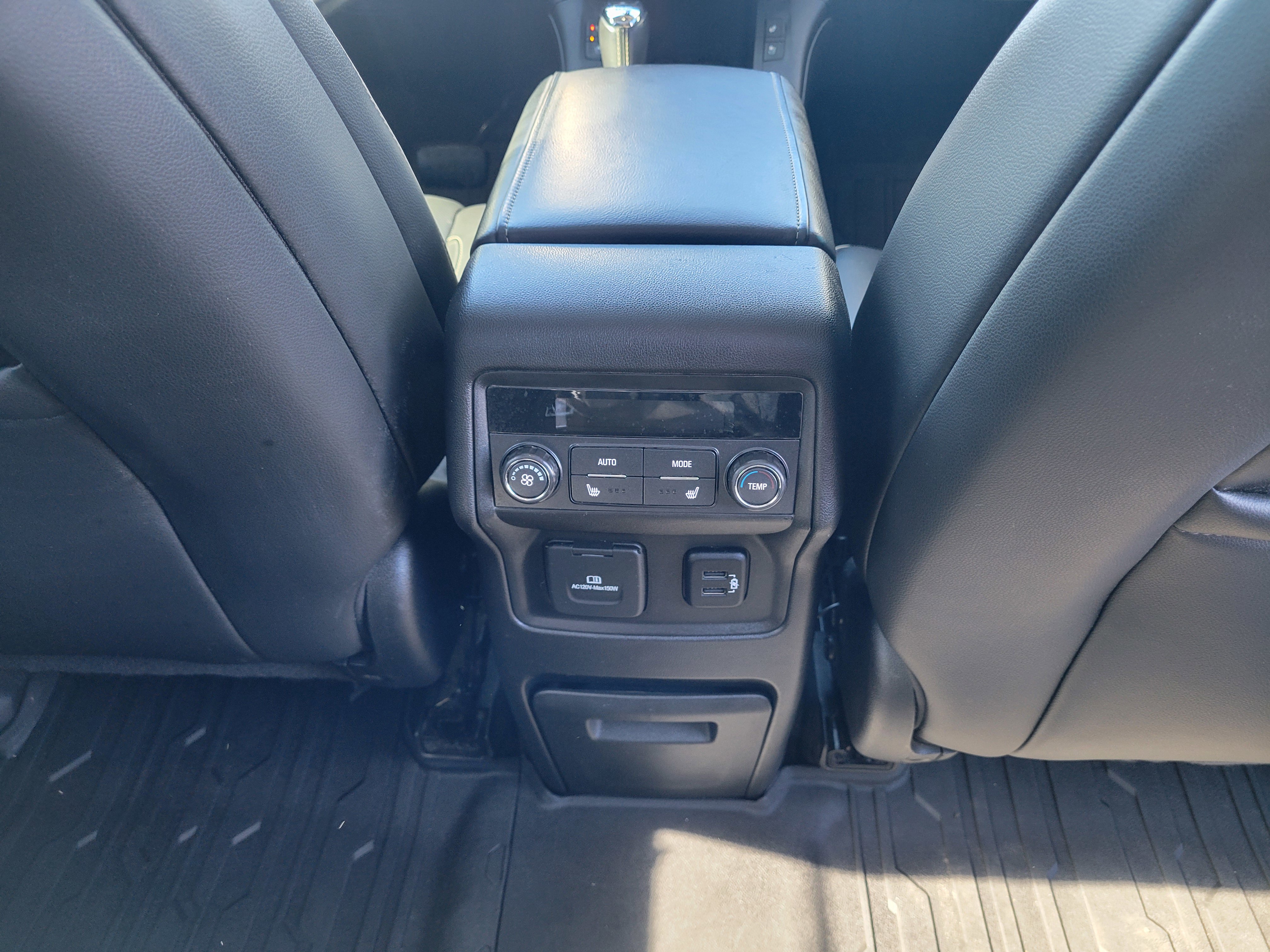 Used 2018 GMC Acadia Denali w/ Technology Package image 20