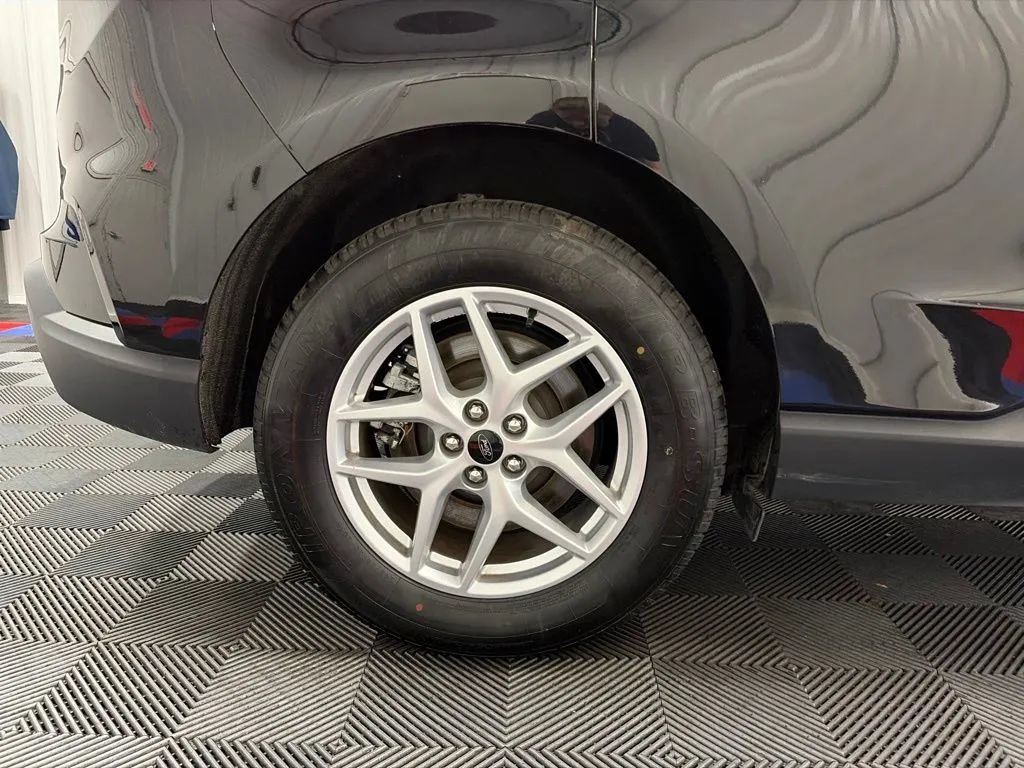 Used 2024 Ford Edge SEL AWD/4WD image 25