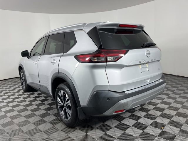Used 2021 Nissan Rogue SV w/ Premium Package image 7