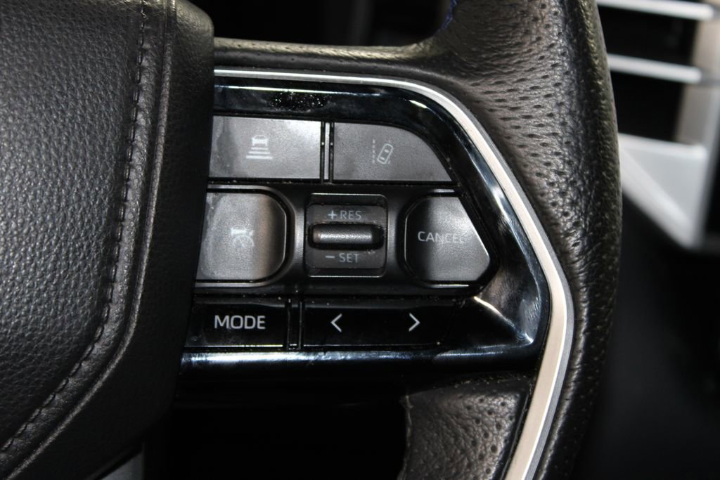 Used 2023 Toyota Tundra Platinum w/ Advanced Package image 38