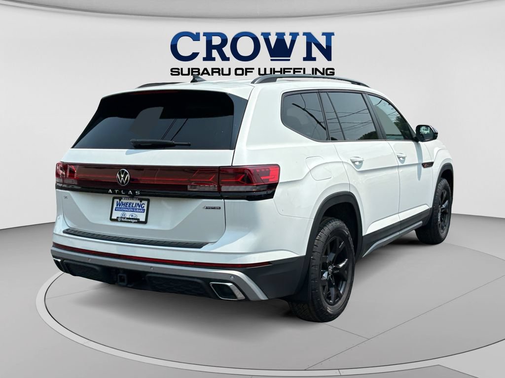 New 2026 Volkswagen Atlas Peak Edition AWD/4WD image 3