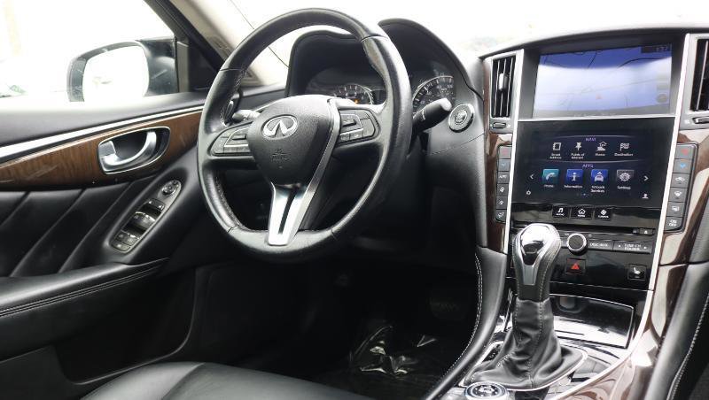Used 2018 INFINITI Q50 Luxe w/ Essential Package (3.0T Luxe) image 15