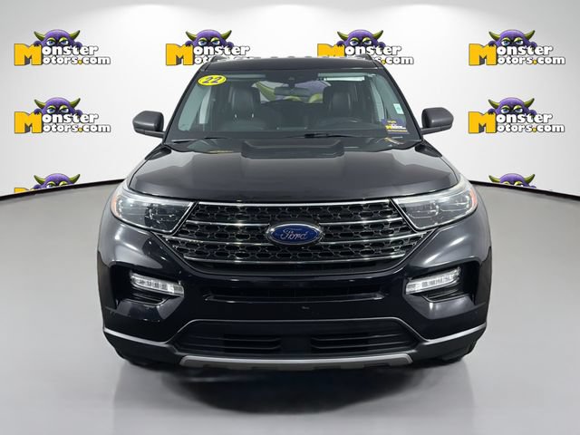 Used 2022 Ford Explorer XLT AWD/4WD image 2