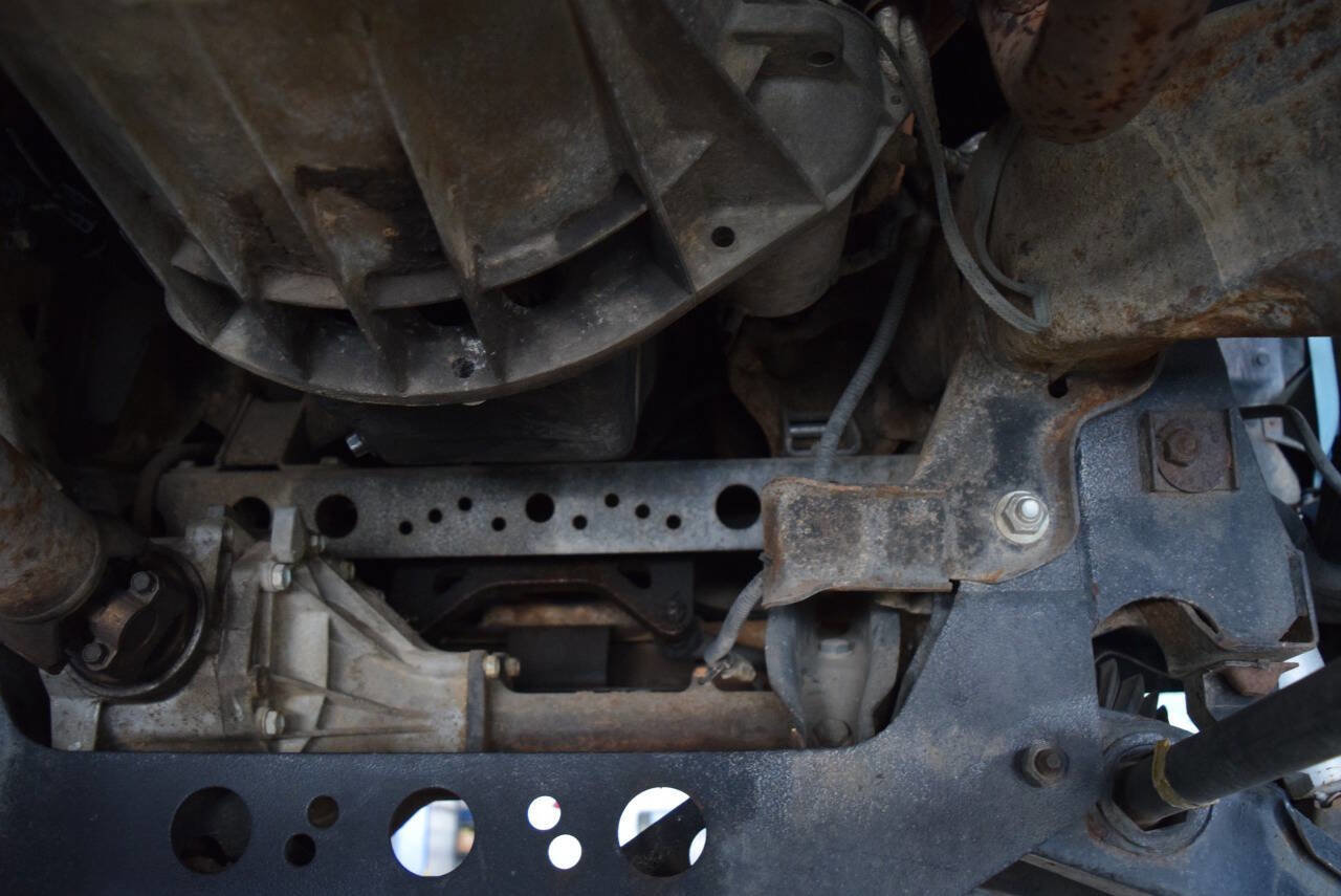 Used 1997 Chevrolet Silverado 1500 4x4 Regular Cab w/ Preferred Equipment Group 2 image 96