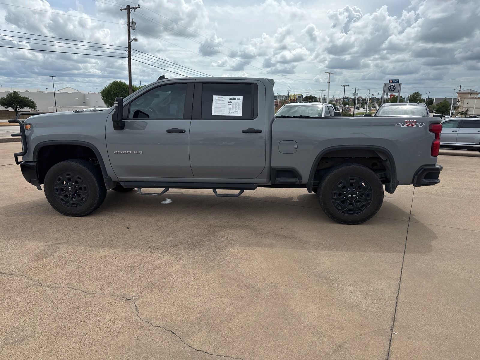 Used 2025 Chevrolet Silverado 2500 Custom w/ Custom Convenience Package AWD/4WD image 4